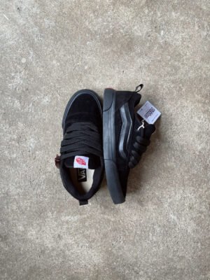 VANS Knu Black